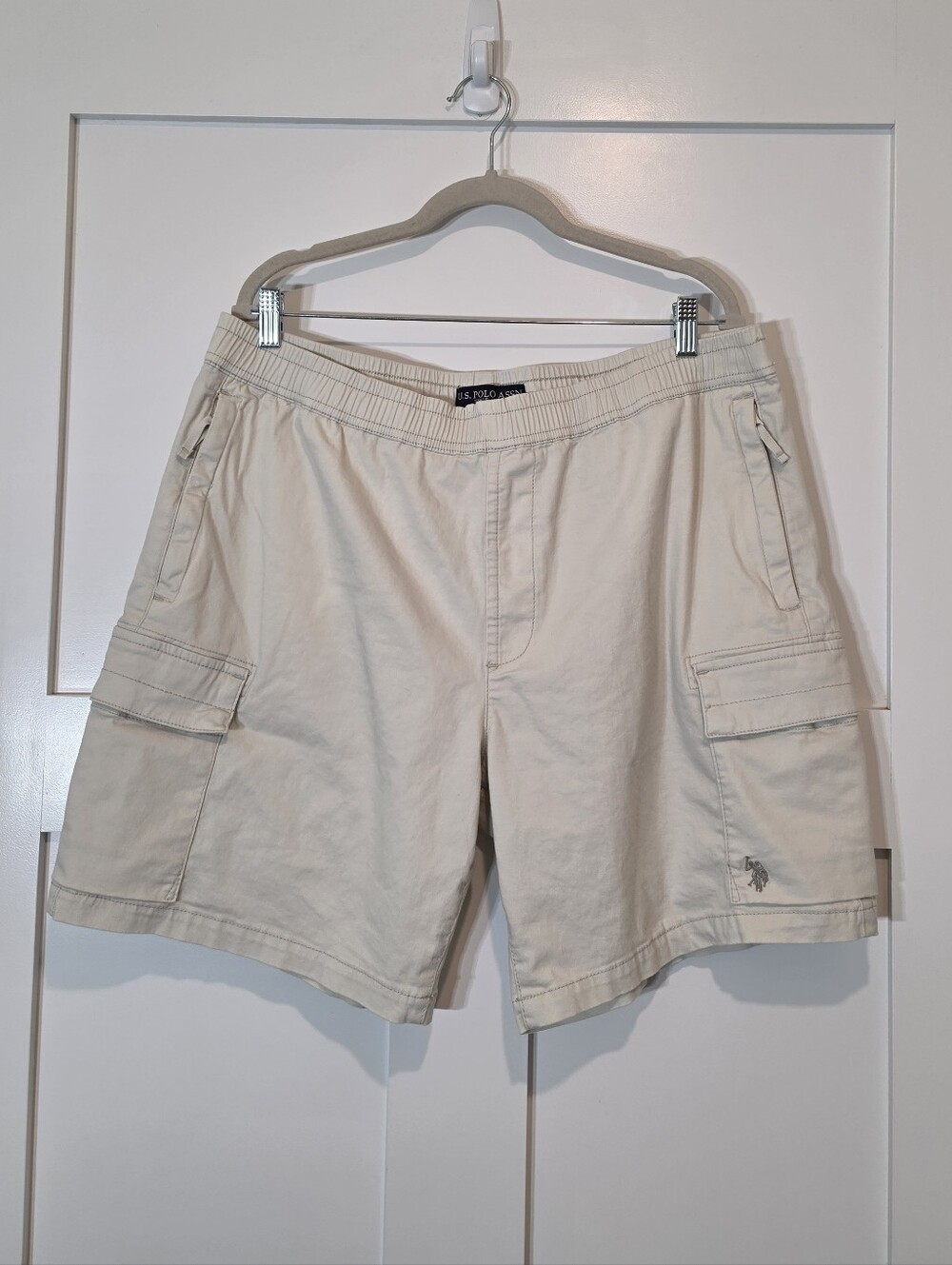 U.S. Polo Assn. Cotton Stretch Cream Cargo Shorts with Pockets Size XL